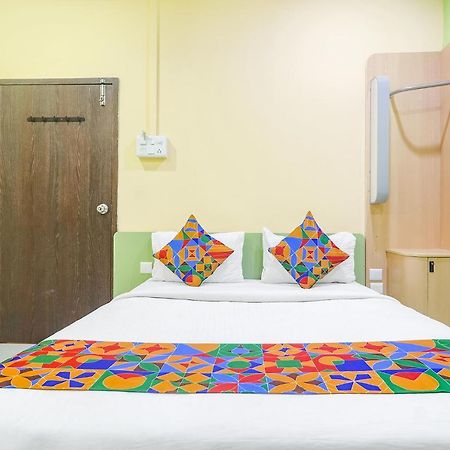 Fabexpress Airport Stay Inn - Nr Hyderabad International Airport, Shamshabad Екстериор снимка