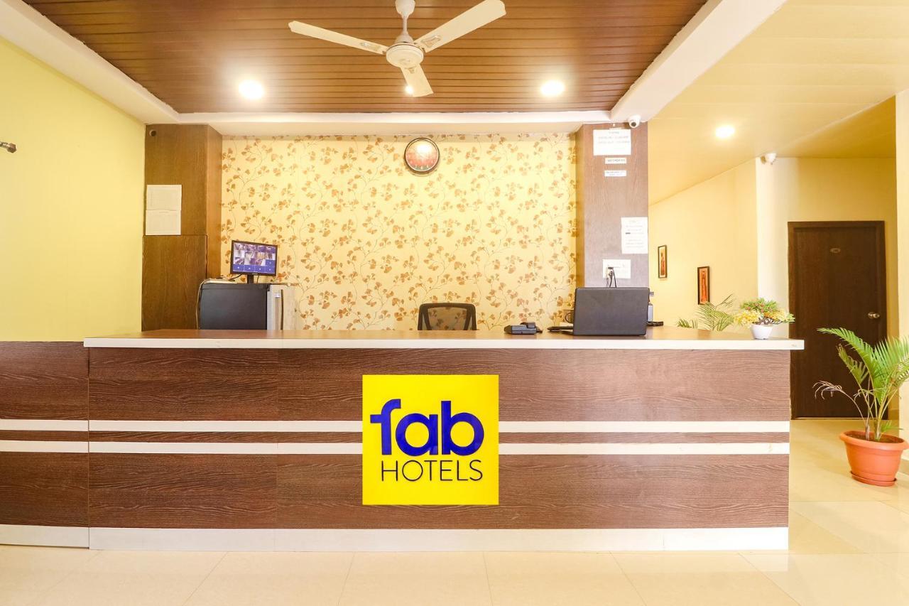 Fabexpress Airport Stay Inn - Nr Hyderabad International Airport, Shamshabad Екстериор снимка
