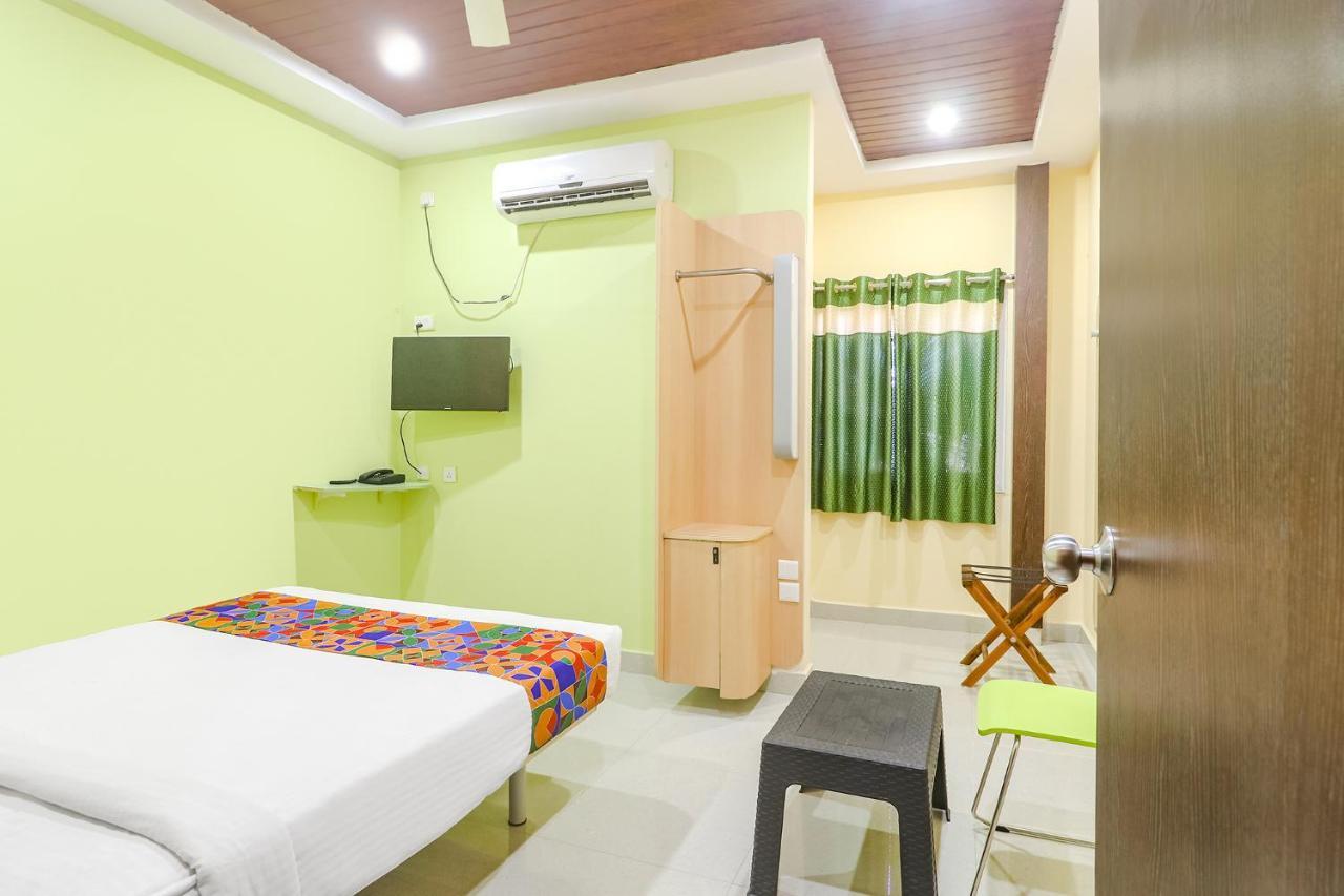 Fabexpress Airport Stay Inn - Nr Hyderabad International Airport, Shamshabad Екстериор снимка