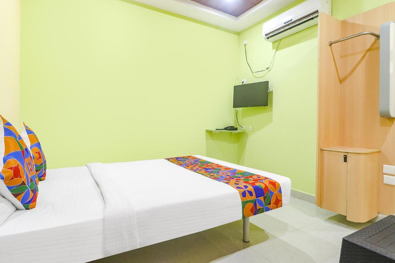 Fabexpress Airport Stay Inn - Nr Hyderabad International Airport, Shamshabad Екстериор снимка