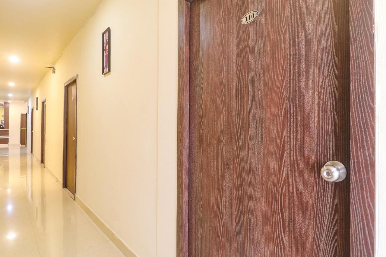 Fabexpress Airport Stay Inn - Nr Hyderabad International Airport, Shamshabad Екстериор снимка